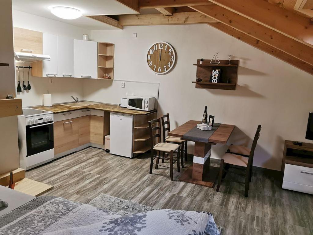 Apartmany Nova Duha Vavrinec エクステリア 写真